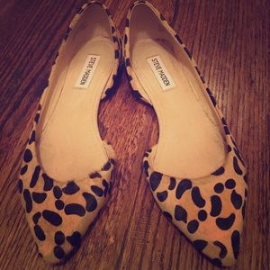 Steve Madden animal print flats